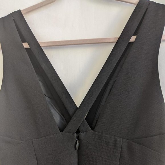 BCBGeneration | Black Sleeveless with Band Detail Cocktail Dress - Picture 6 of 9